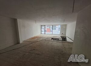 Магазин 100 кв.м Първи етаж Тухла Готов (завършен)