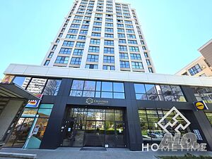 Голям двустаен в луксозна сграда ”Chantrer Residence”. Гледка море от всяка стая!