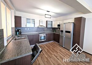 Двуетажна къща 180м2 под наем с 3 спални, двор и паркомясто - гр. Бургас, кв. Сарафово