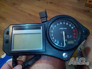 Хонда F4i Sport на части
