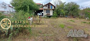 Продавам парцел