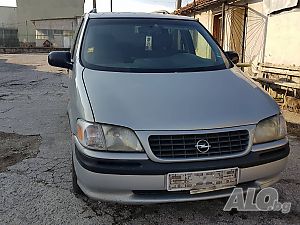 Опел Синтра на части