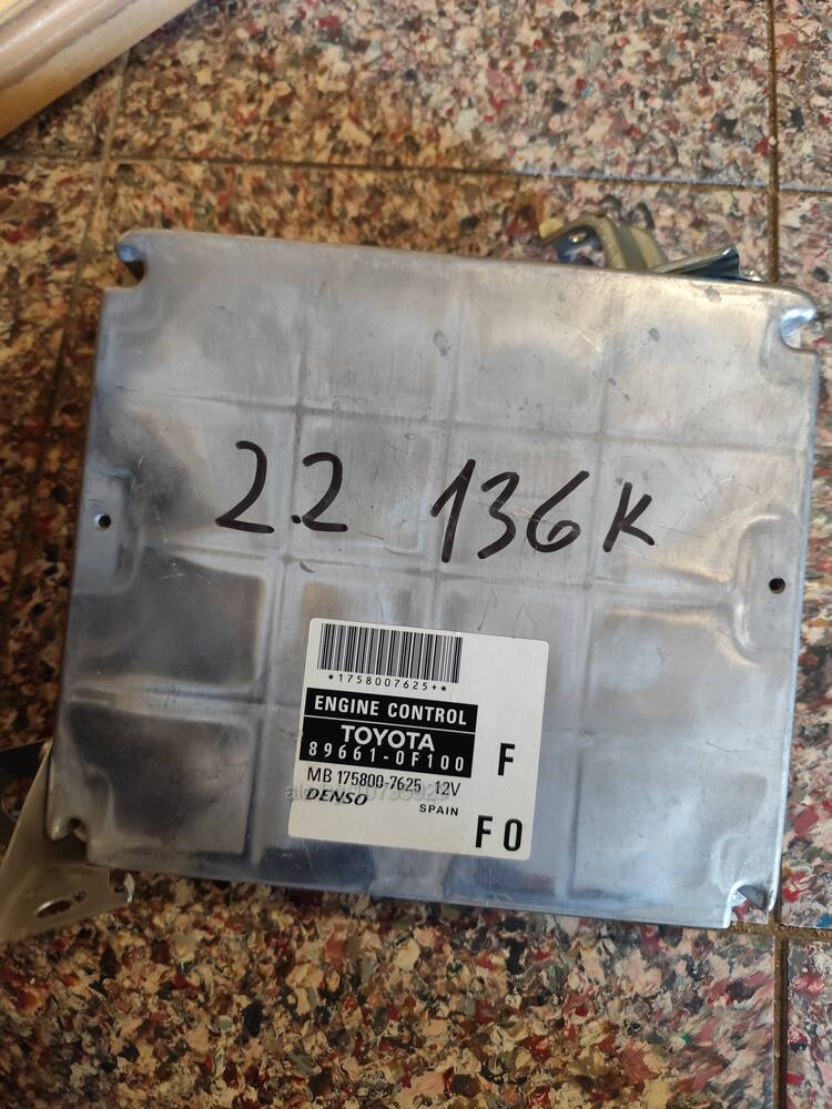 Компютър за тойота Корола версо 2.2 136д, 89661-0f100