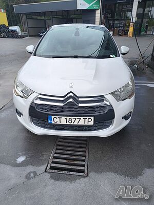 Продавам Ситроен ds4
