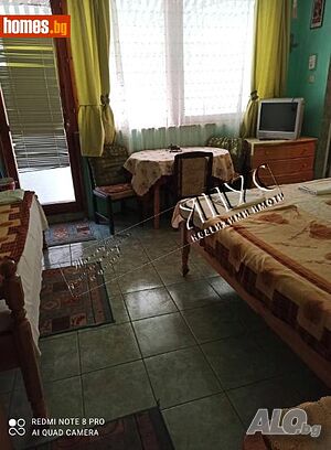 Самостоятелен етаж от къща за продажба в гр. Поморие - стар град - 150 кв.м.