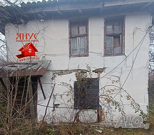 Стара 2-ет. къща за продажба в гр. Малко Търново - 22 000лв.