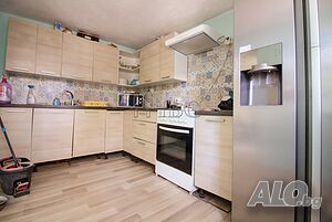 Къща с 3 спални, 2 бани, близо до река Янтра, в района на Бяла Русе