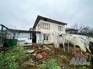 Къща с 3 спални с прекрасна панорама близо до Русе