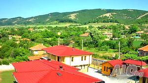 Шест уютните селски къщи ( действащ бизнес дългосрочен наем)