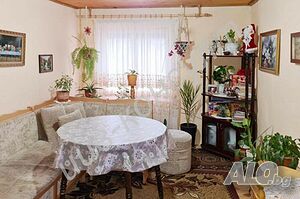 Етаж от къща в близост до историческия хълм ”Царевец”