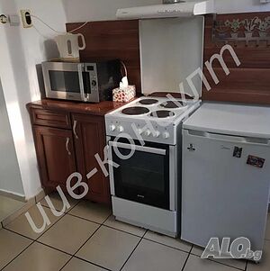 Обзаведено компактно жилище в района на пазара