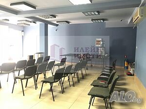 Дава Под Наем Офис в офис сграда гр. Русе - Център 120m²