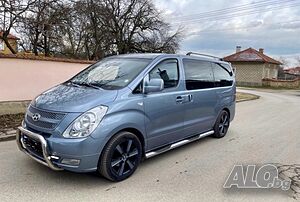 Продавам бус Хюндай H1