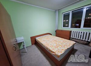 Отдавам компактно ателие в Връбница 1 до метро Бели Дунав