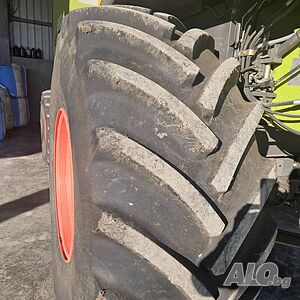 Продавам ГУМИ от Комбайн