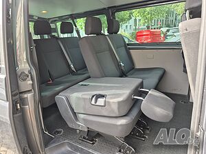 Продавам комплект седалки за Volkswagen Caravelle T6. 8 места.