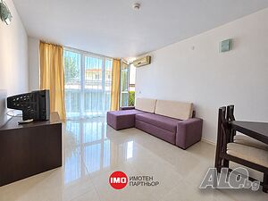 Двустаен апартамент в комплекс ”Атлантис Резорт” с 4 басейна! На 200 м от морето!