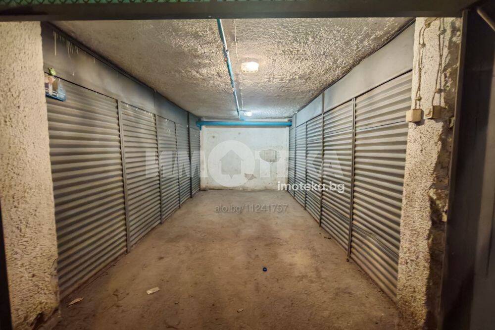 Гараж, Пловдив, Център, 17 кв.м., 24900 €