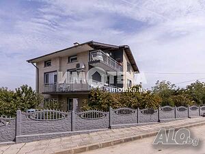 Къща/Вила, Варна, к.к. Златни Пясъци, 300 кв.м., 341900 €