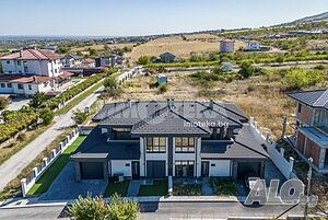 Къща/Вила, Марково, 190 кв.м., 305000 €