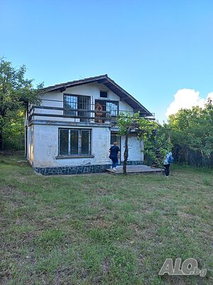 Продава къща с. Кралев дол
