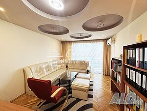 Тристаен апартамент - кв. Тракия-север