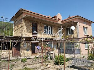 Двуетажна ТУХЛЕНА къща - кв. Дивдядово!