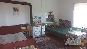 Едноетажна тухлена къща в с. Иречеково