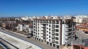 Многостаен апартамент с площ от 200 кв.м. в кв. Любен Каравелов
