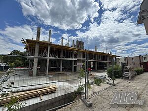 Двустаен апартамент в новострояща се сграда в кв. Еленово