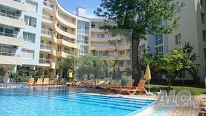 Просторно студио с бонус тераса за продажба в Слънчев Бргяг - Ясен