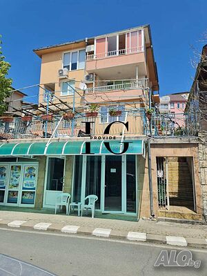 Инвестиционен имот с бизнес потенциал и морска панорама в град Sveti Vlas