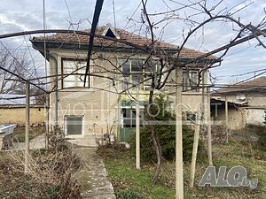 Къща в с. Поликраище!
