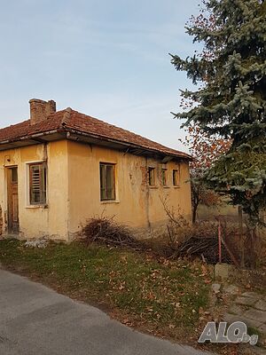 Едноетажна къща