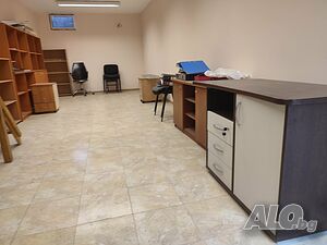Складово помещение зад хотел Хилтън