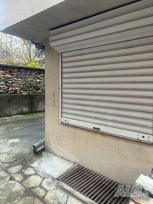 Продава партерно помещение в централна част на Благоевград