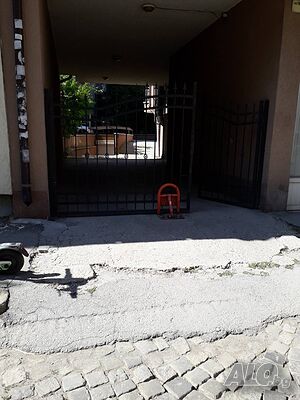 Паркомясто/Гараж - Център