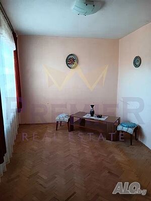 Четиристаен в центърът на град Добрич