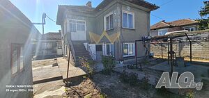 136 кв.м РЗП 869 кв.м двор