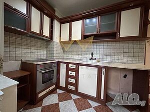 Тристаен апартамент - кв. Левски, Варна