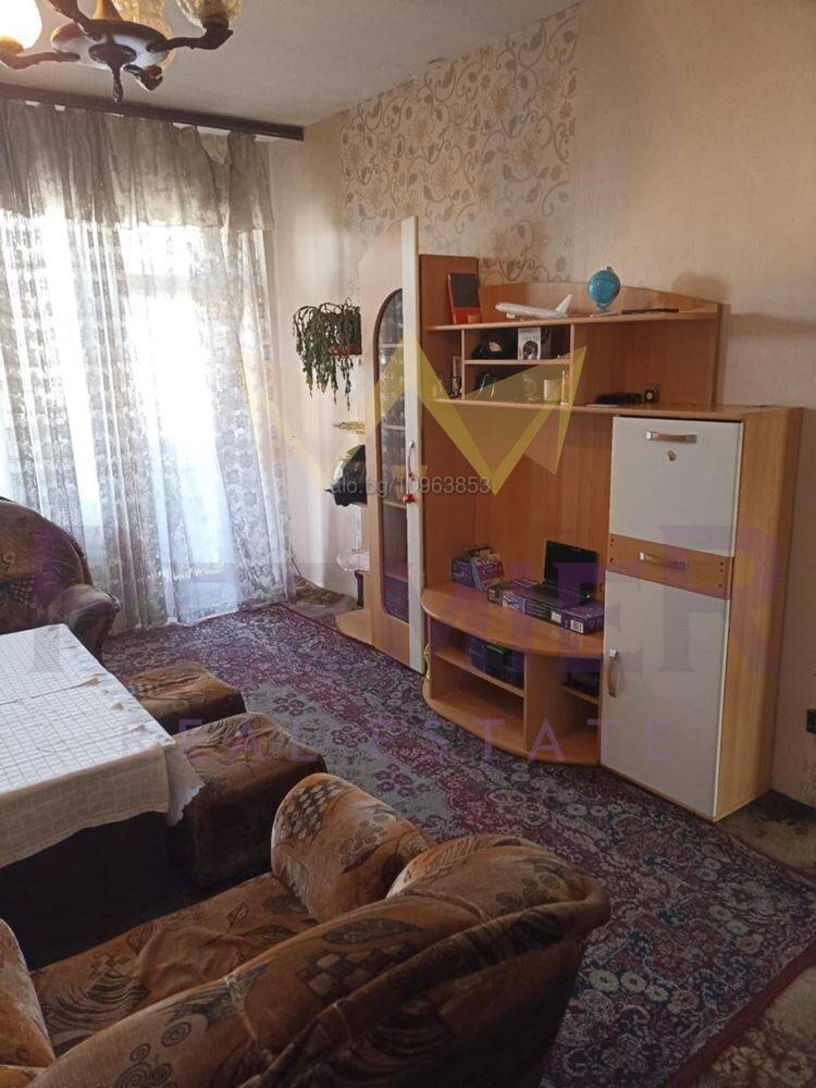 Тристаен в гр. Ботунец