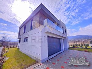 Луксозни, бутикови къща в Бистрица