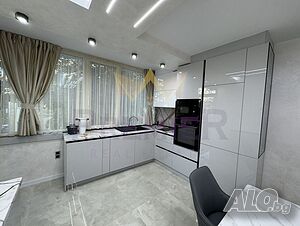 Четиристаен апартамент, Окръжна болница