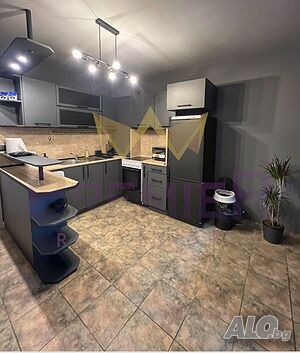 Двустаен апартамент, Зимно кино Тракия
