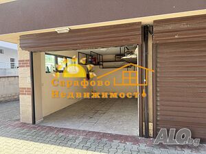 Дава под наем Частен гараж - Сарафово 20m² СУПЕР ЦЕНТЪР