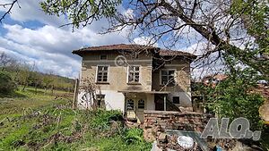 Днуетажна къща в с. Горско Калугерово