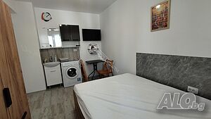 Едностаен апартамент в центъра