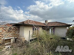 Самостоятелна къща в гр. Полски Тръбмеш