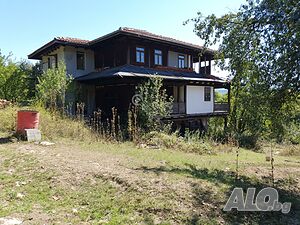 Инвестиционен имот- вилно селище в Еленския балкан