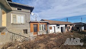 Двуетажна къща в село Вишовград